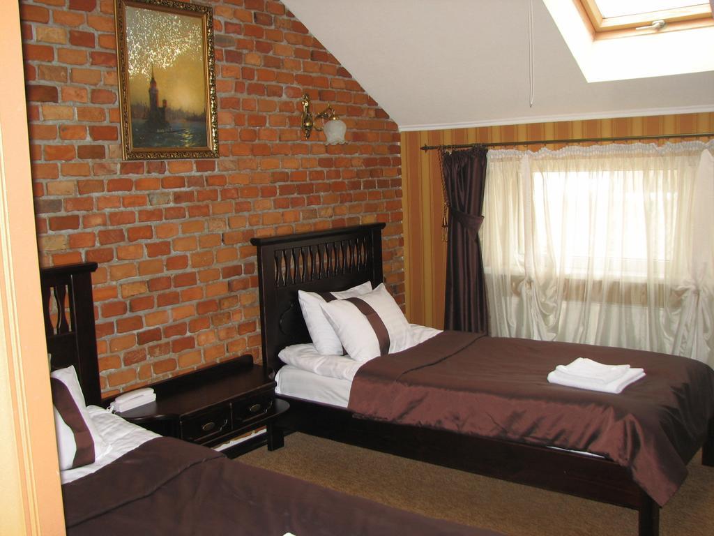 Sapsan Hotel Ternopil Bagian luar foto