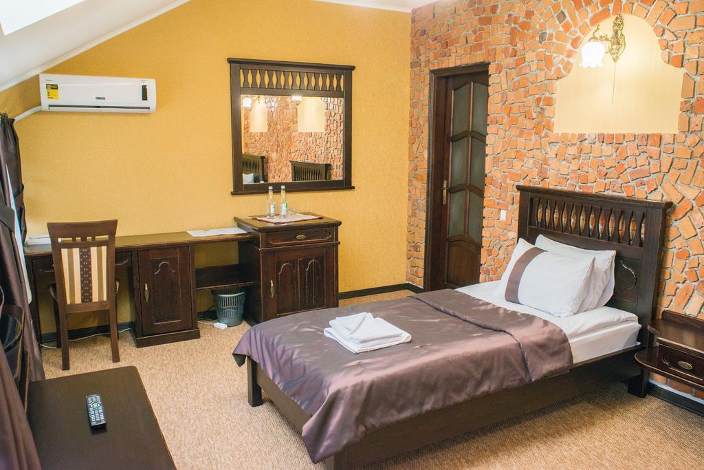 Sapsan Hotel Ternopil Ruang foto