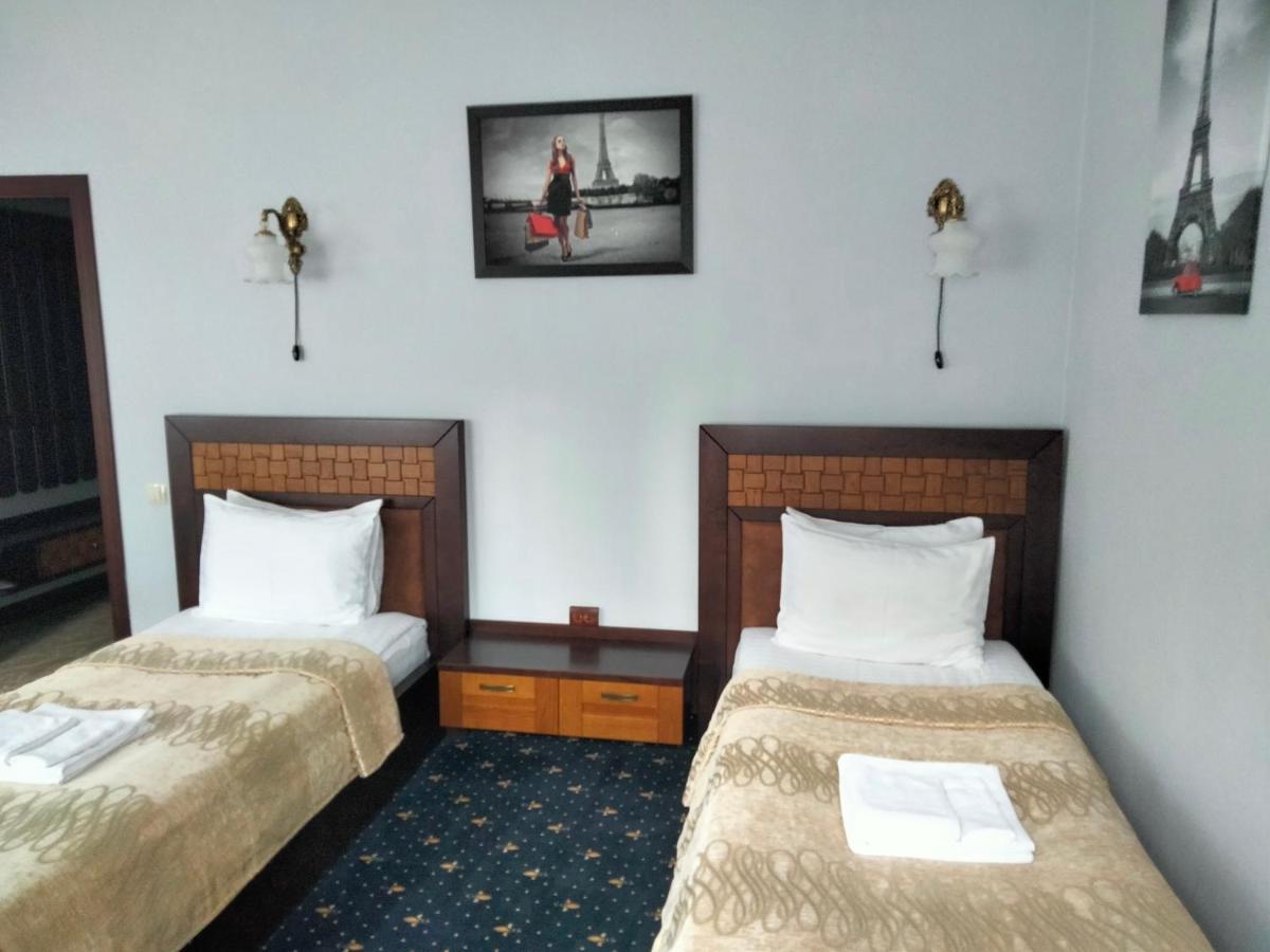 Sapsan Hotel Ternopil Bagian luar foto