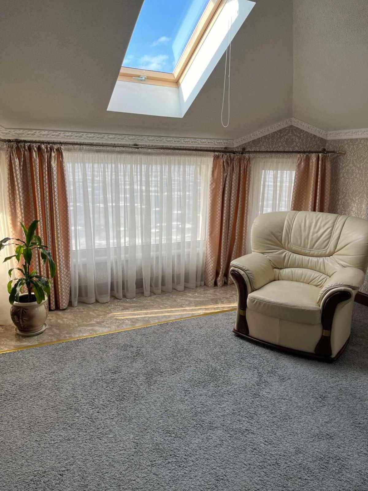 Sapsan Hotel Ternopil Ruang foto