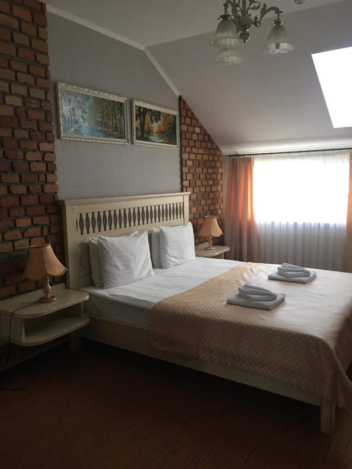 Sapsan Hotel Ternopil Bagian luar foto