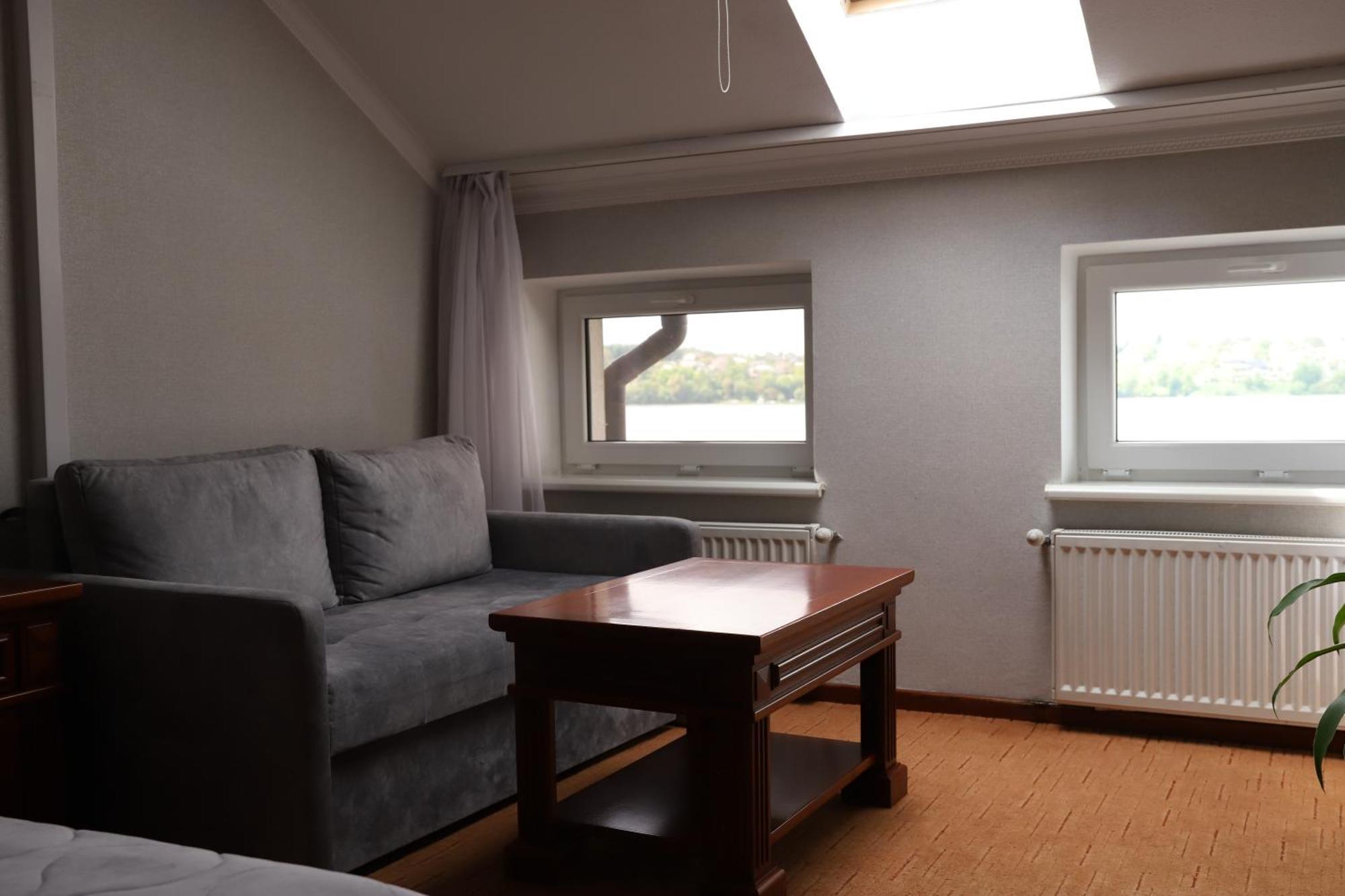 Sapsan Hotel Ternopil Bagian luar foto