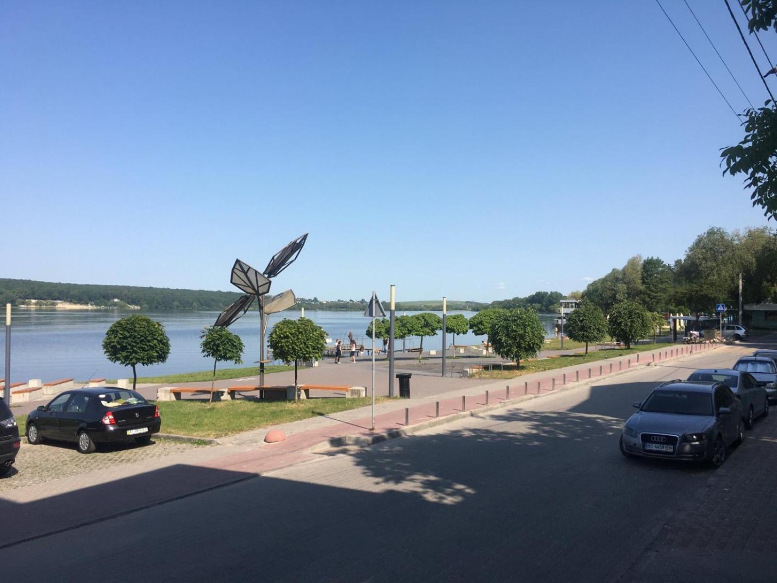 Sapsan Hotel Ternopil Bagian luar foto