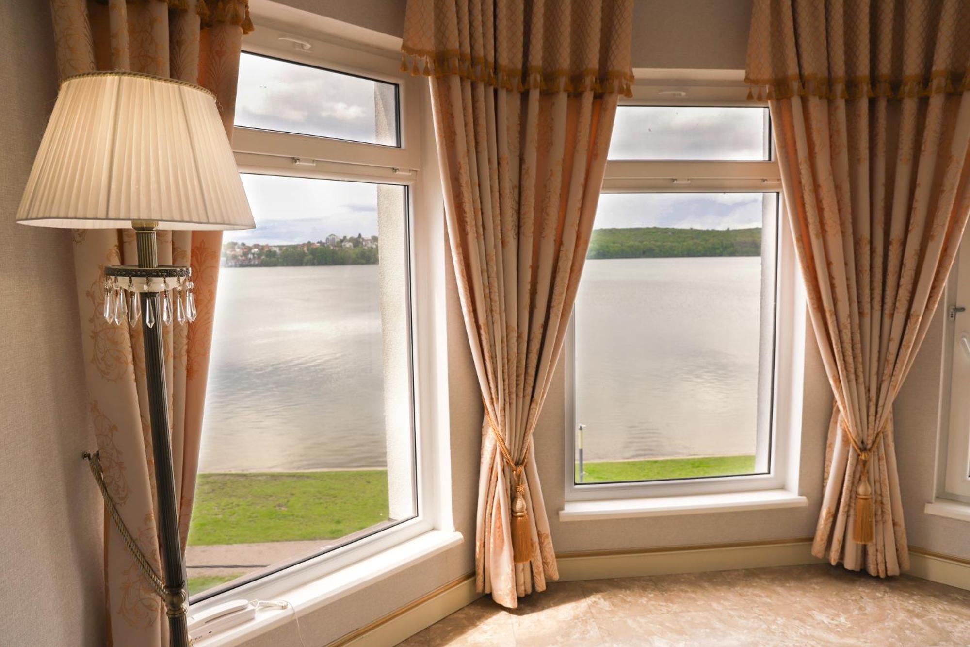Sapsan Hotel Ternopil Bagian luar foto