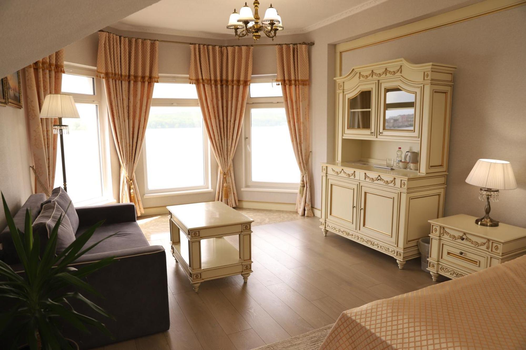 Sapsan Hotel Ternopil Bagian luar foto