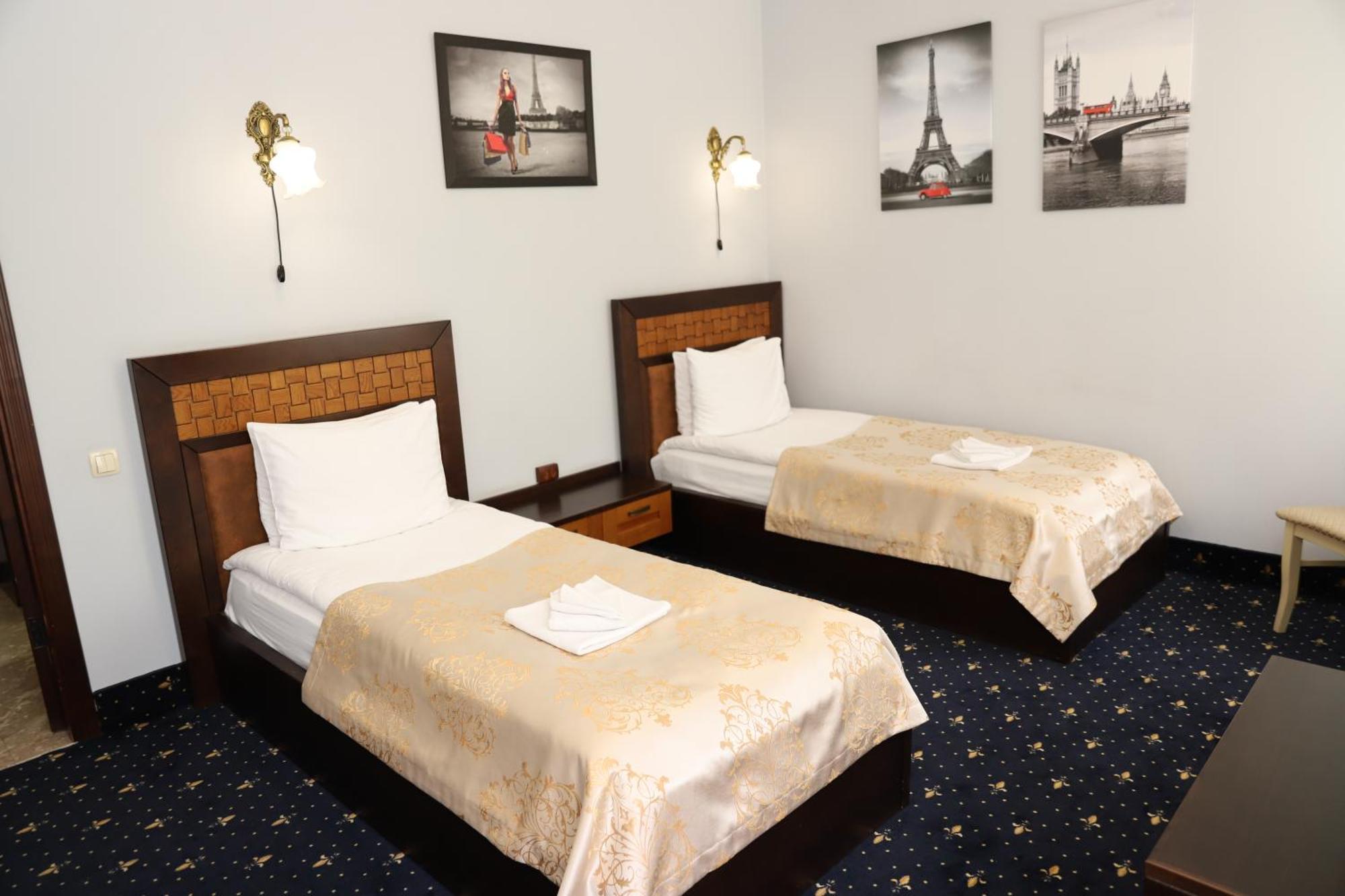 Sapsan Hotel Ternopil Bagian luar foto
